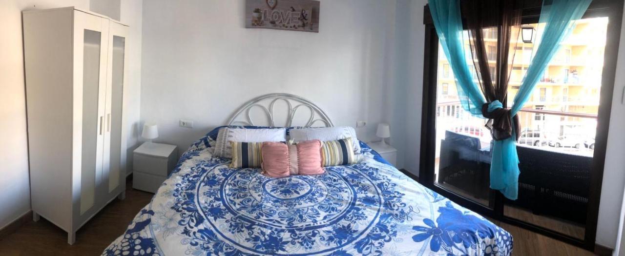 Coqueto Apartamento En Puerto Marina Con Piscina 贝纳尔马德纳 外观 照片