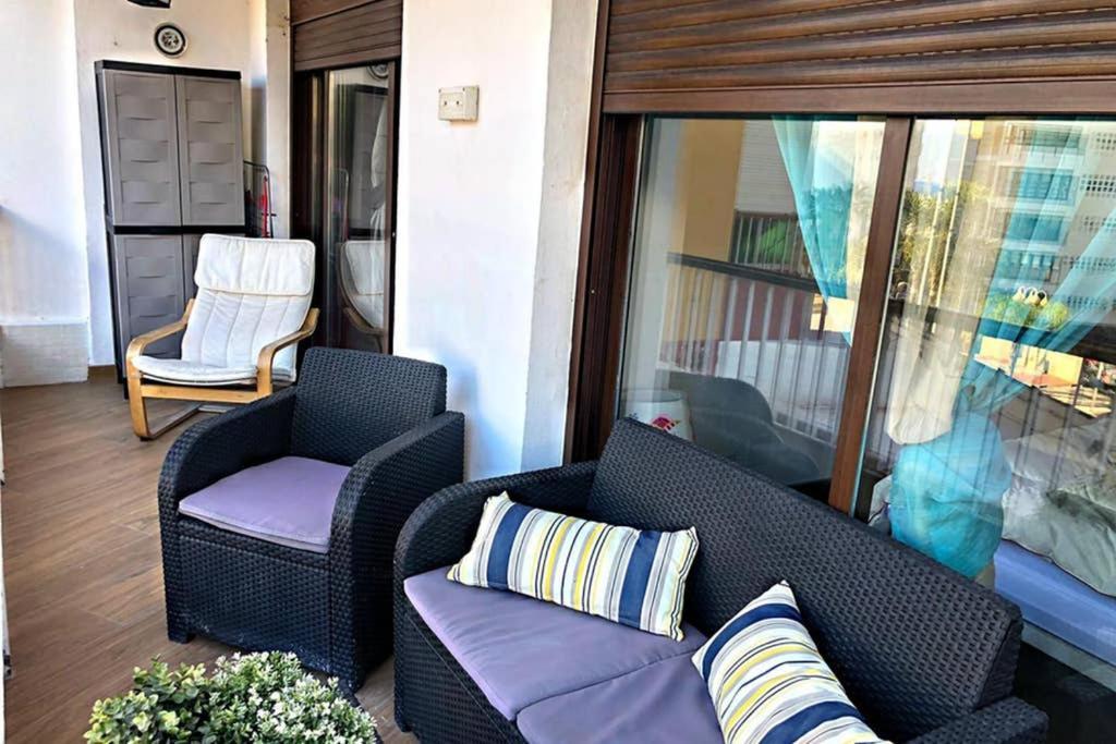 Coqueto Apartamento En Puerto Marina Con Piscina 贝纳尔马德纳 外观 照片
