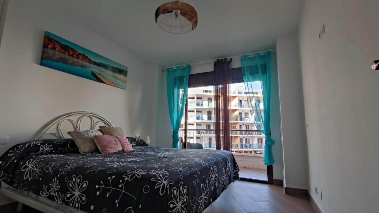 Coqueto Apartamento En Puerto Marina Con Piscina 贝纳尔马德纳 外观 照片